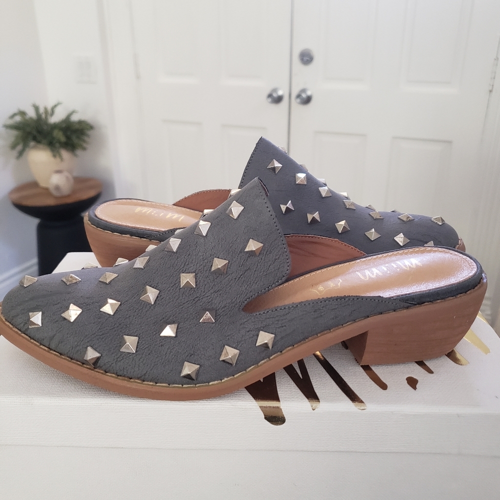 NEW Mi.iM Leather slip on mules